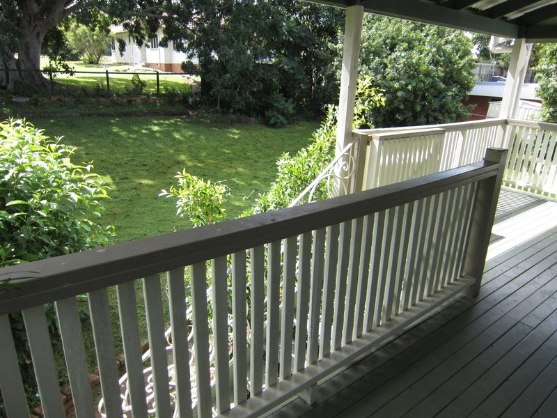 7 Smart Avenue, Eastern Heights QLD 4305