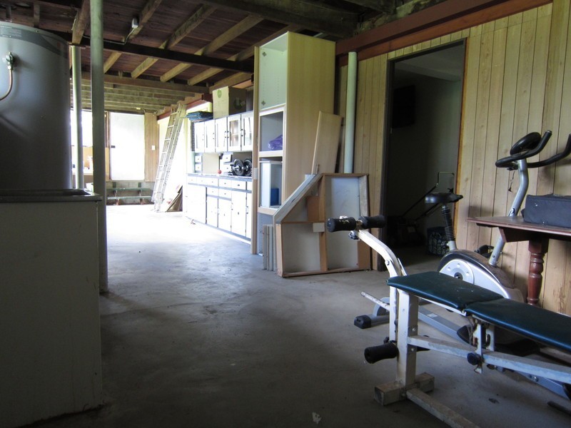 7 Smart Avenue, Eastern Heights QLD 4305