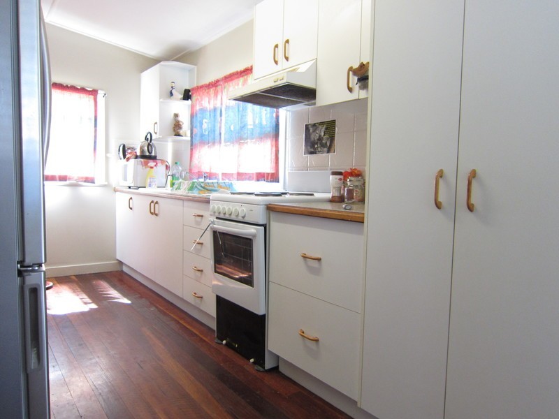 28 Minnis Street, Eastern Heights QLD 4305