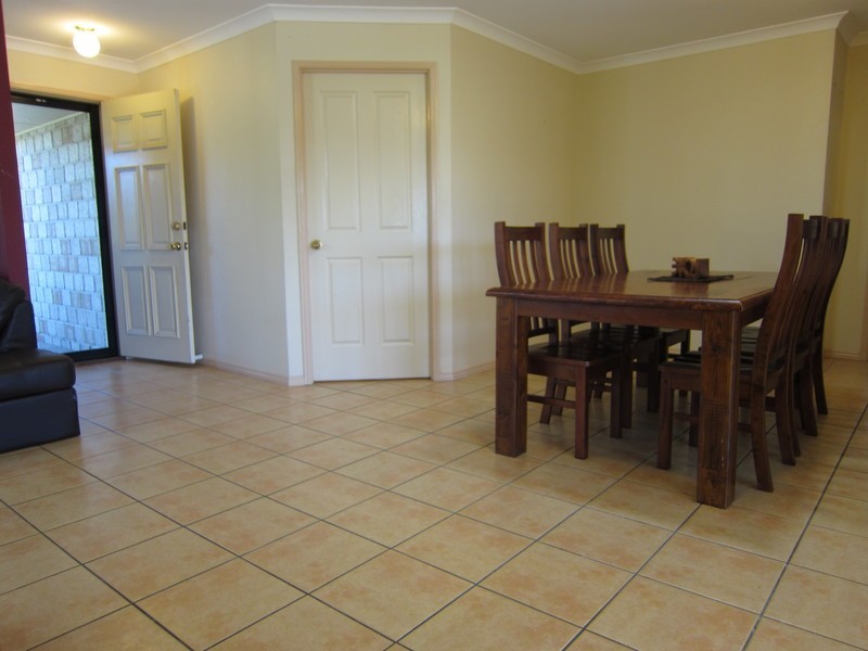 24 Meier Street, Peak Crossing QLD 4306