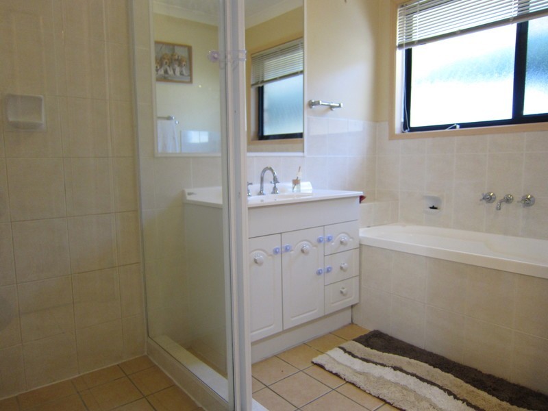 24 Meier Street, Peak Crossing QLD 4306