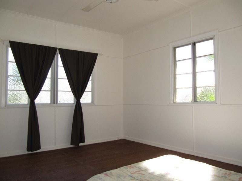 13 England Street, East Ipswich QLD 4305