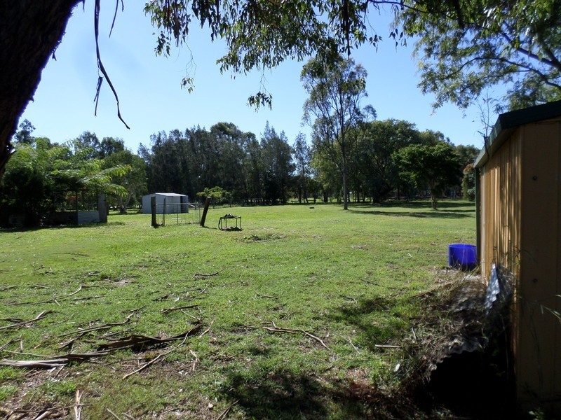 22 Adelong Avenue, Thagoona QLD 4306