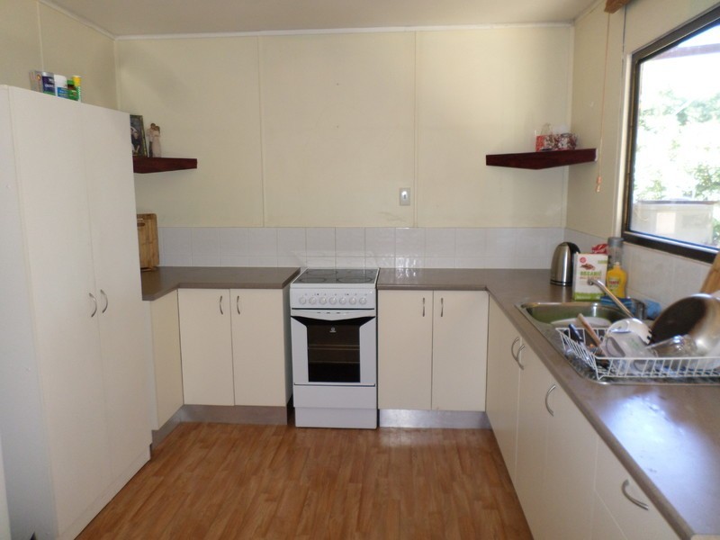 22 Adelong Avenue, Thagoona QLD 4306
