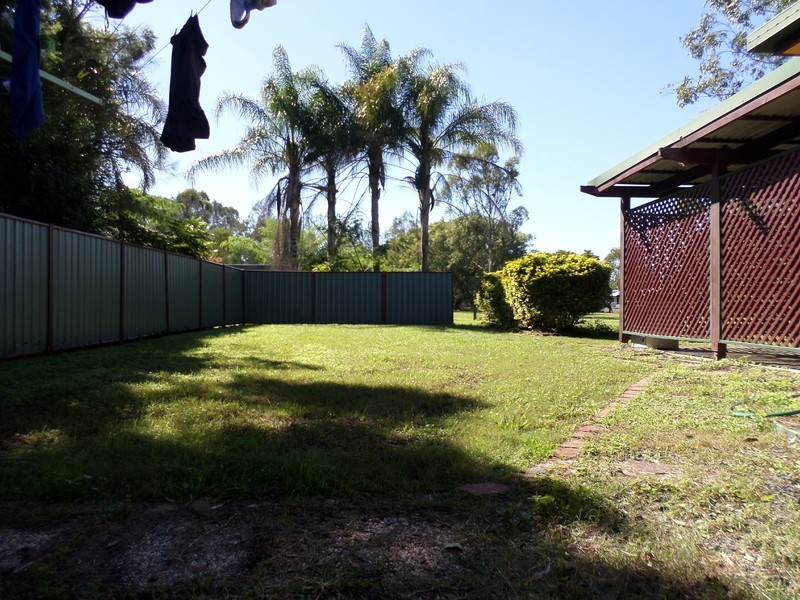 22 Adelong Avenue, Thagoona QLD 4306