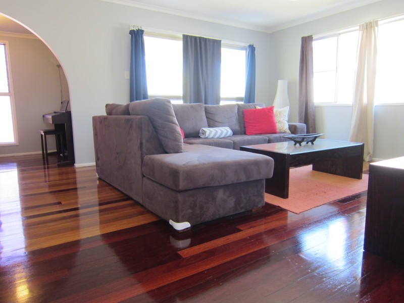 37 Jarrah Street, Raceview QLD 4305