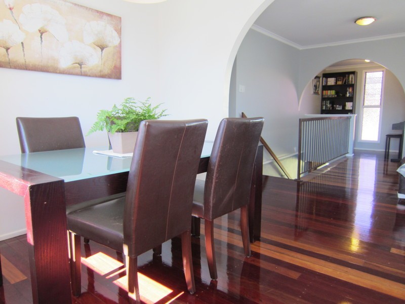 37 Jarrah Street, Raceview QLD 4305