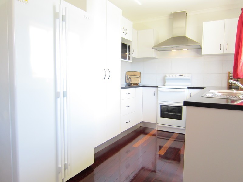 37 Jarrah Street, Raceview QLD 4305