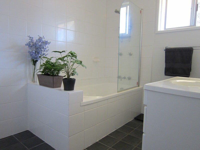 37 Jarrah Street, Raceview QLD 4305