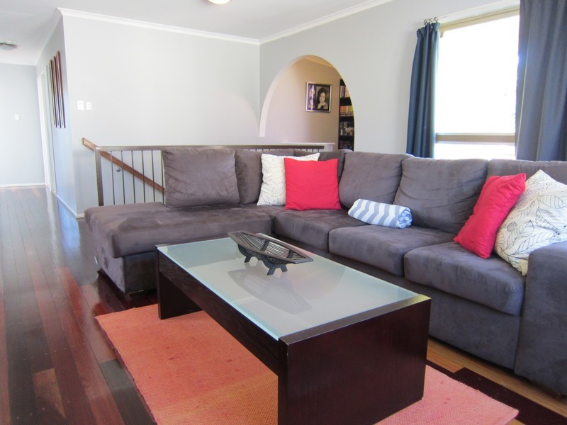 37 Jarrah Street, Raceview QLD 4305