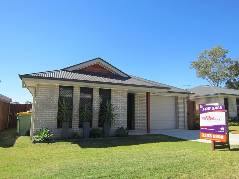 14 Spey Close, Deebing Heights QLD 4306