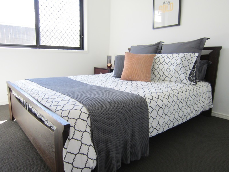 14 Spey Close, Deebing Heights QLD 4306