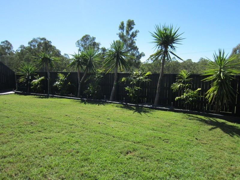 14 Spey Close, Deebing Heights QLD 4306