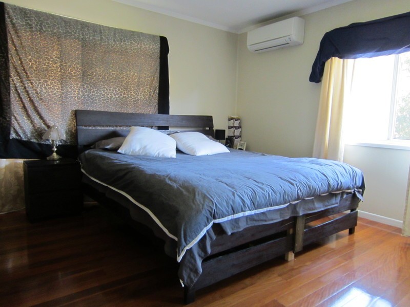 16 Tibbits Street, Bundamba QLD 4304