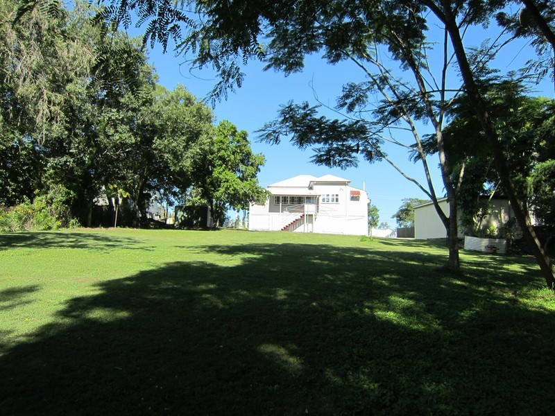 101 Pine Mountain Road, Brassall QLD 4305
