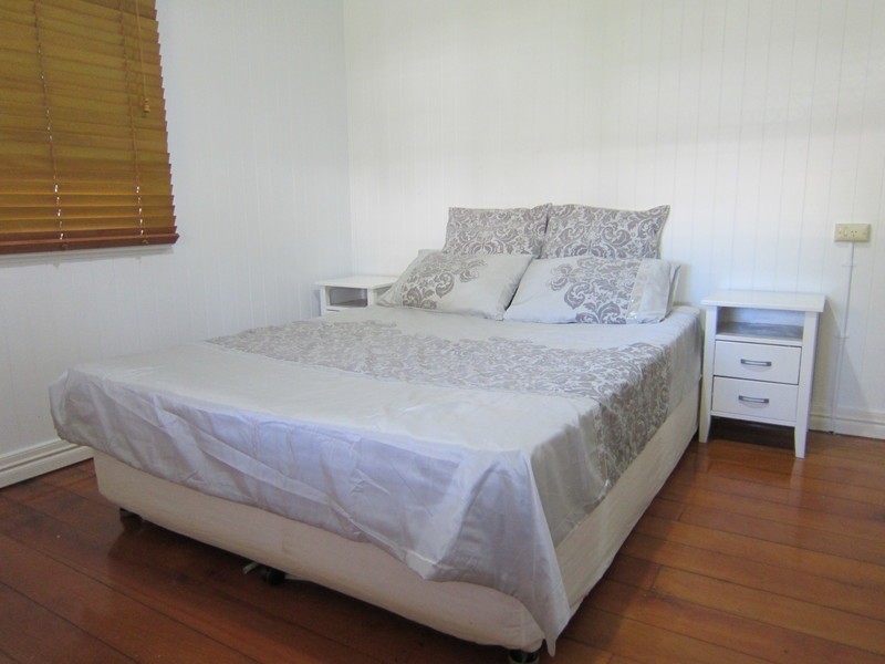 101 Pine Mountain Road, Brassall QLD 4305