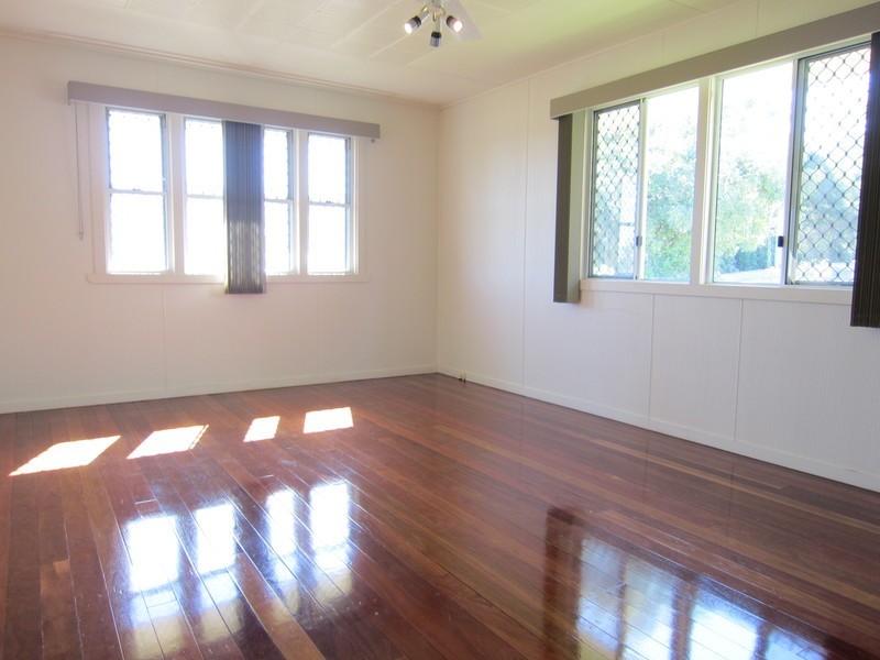 112 Aspinall Street, Leichhardt QLD 4305