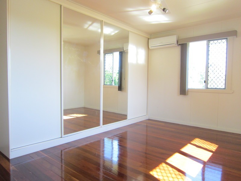 112 Aspinall Street, Leichhardt QLD 4305