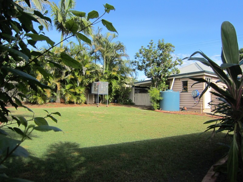 85 Glebe Road, Silkstone QLD 4304
