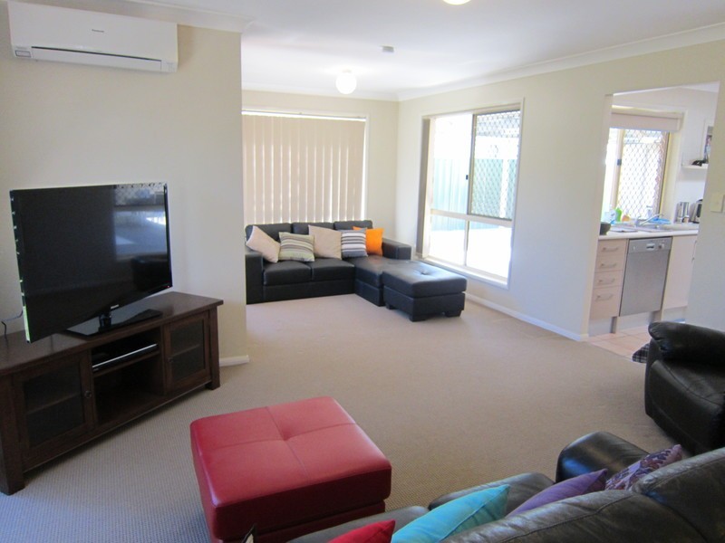 10 Rangeview Drive, Flinders View QLD 4305