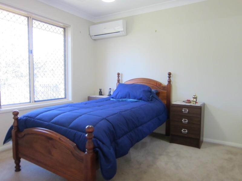 10 Rangeview Drive, Flinders View QLD 4305