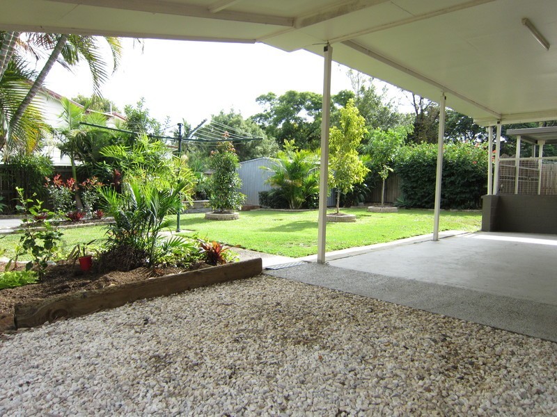 169 South Station Road, Silkstone QLD 4304