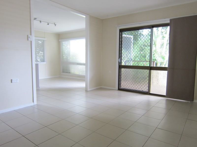 169 South Station Road, Silkstone QLD 4304