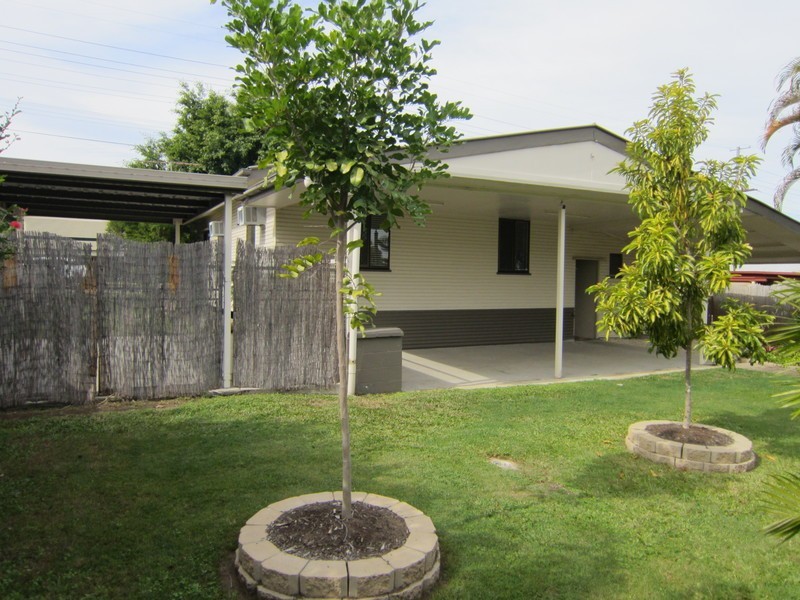 169 South Station Road, Silkstone QLD 4304