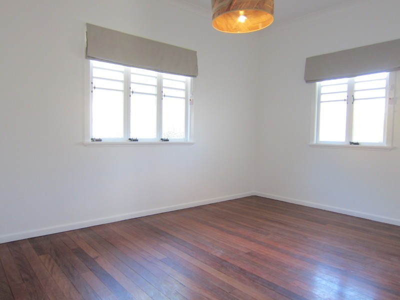 44 Walkers Lane, Booval QLD 4304