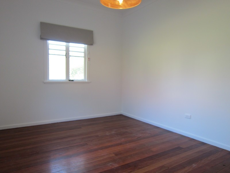 44 Walkers Lane, Booval QLD 4304