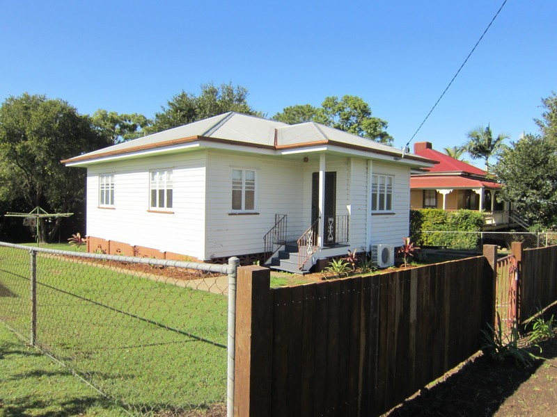 44 Walkers Lane, Booval QLD 4304