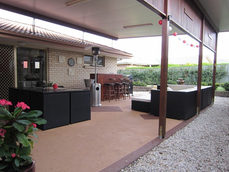 39 Burgess Street, Raceview QLD 4305