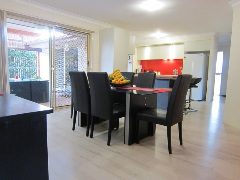 39 Burgess Street, Raceview QLD 4305
