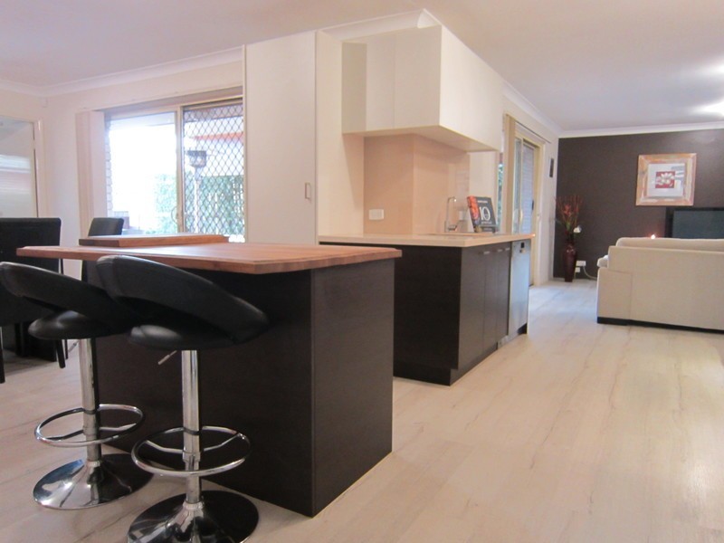 39 Burgess Street, Raceview QLD 4305