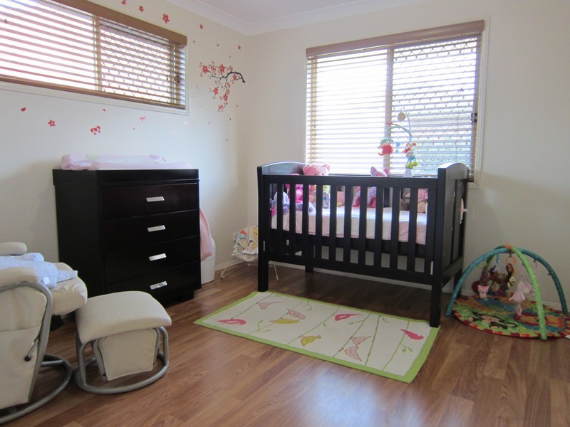 39 Burgess Street, Raceview QLD 4305