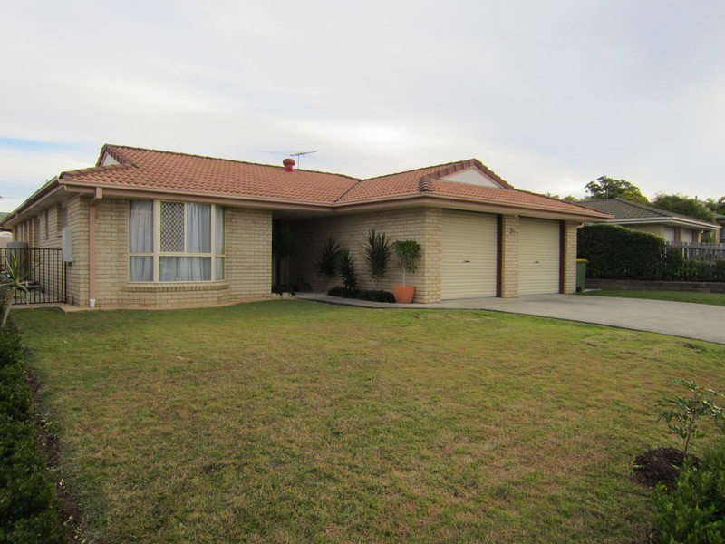 39 Burgess Street, Raceview QLD 4305