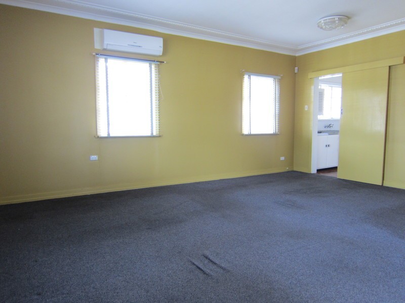 9 Gray Street, Ipswich QLD 4305