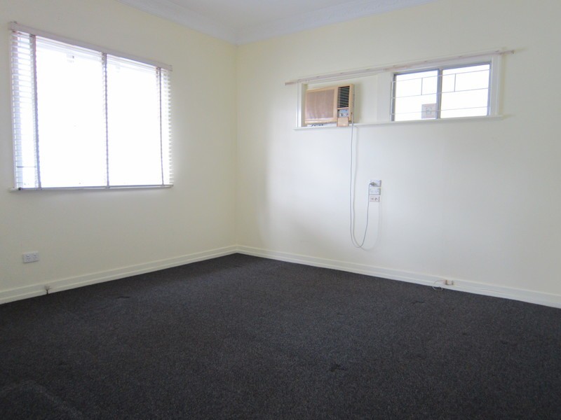 9 Gray Street, Ipswich QLD 4305