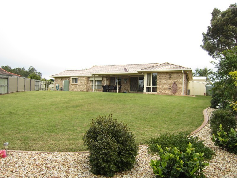 6 Japonica Court, Yamanto QLD 4305