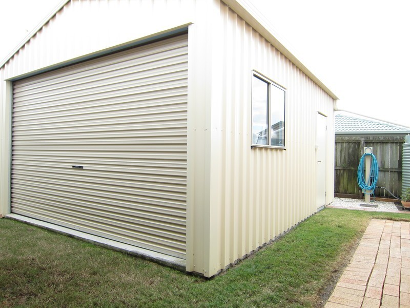 6 Japonica Court, Yamanto QLD 4305