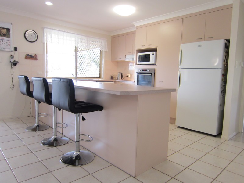 6 Japonica Court, Yamanto QLD 4305