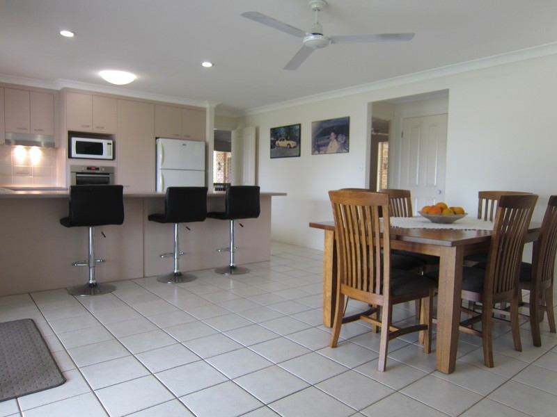 6 Japonica Court, Yamanto QLD 4305