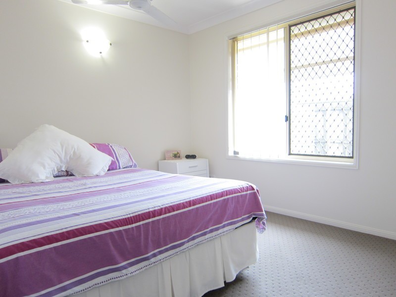 6 Japonica Court, Yamanto QLD 4305