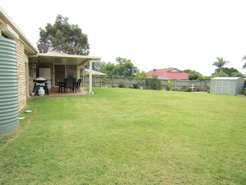 6 Japonica Court, Yamanto QLD 4305