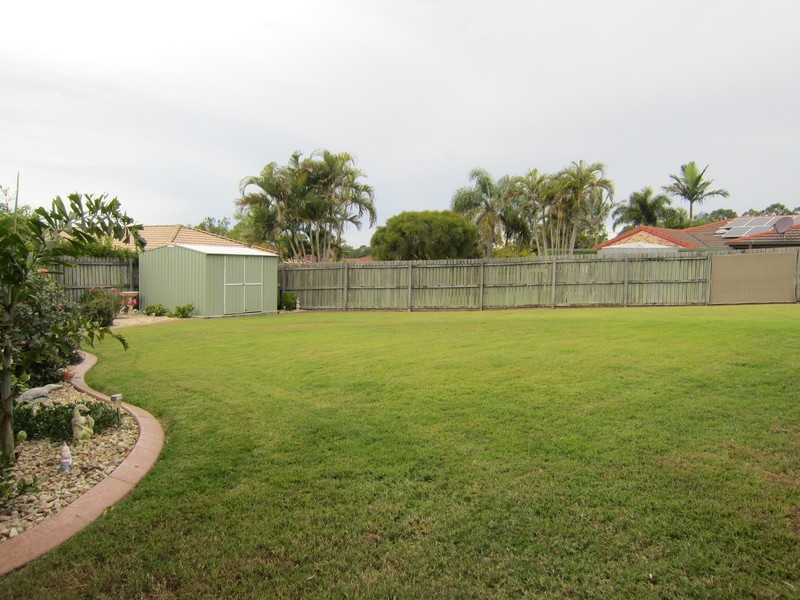 6 Japonica Court, Yamanto QLD 4305