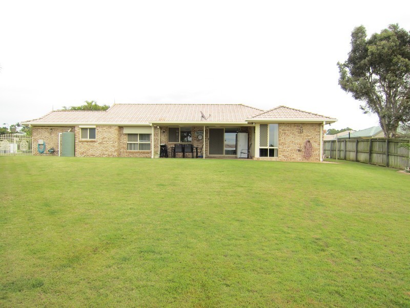 6 Japonica Court, Yamanto QLD 4305