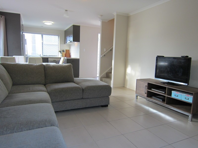 3/6 Denman Street, Leichhardt QLD 4305