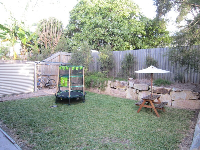 3/6 Denman Street, Leichhardt QLD 4305