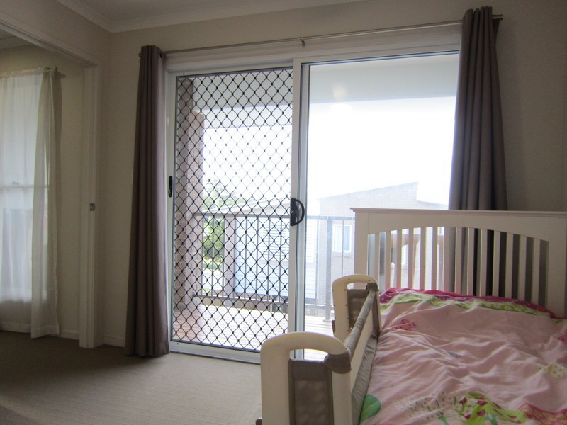 3/6 Denman Street, Leichhardt QLD 4305