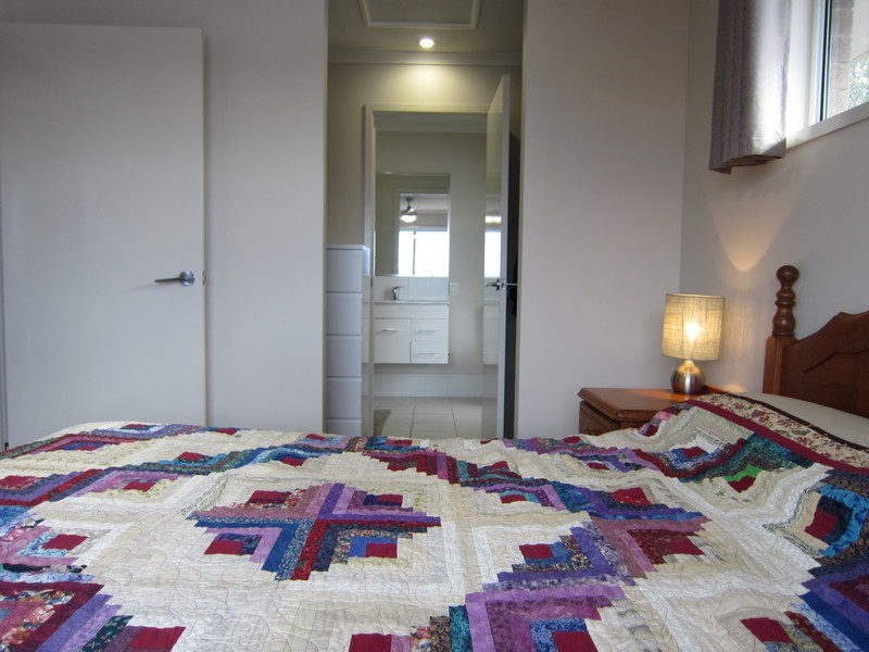 3/6 Denman Street, Leichhardt QLD 4305